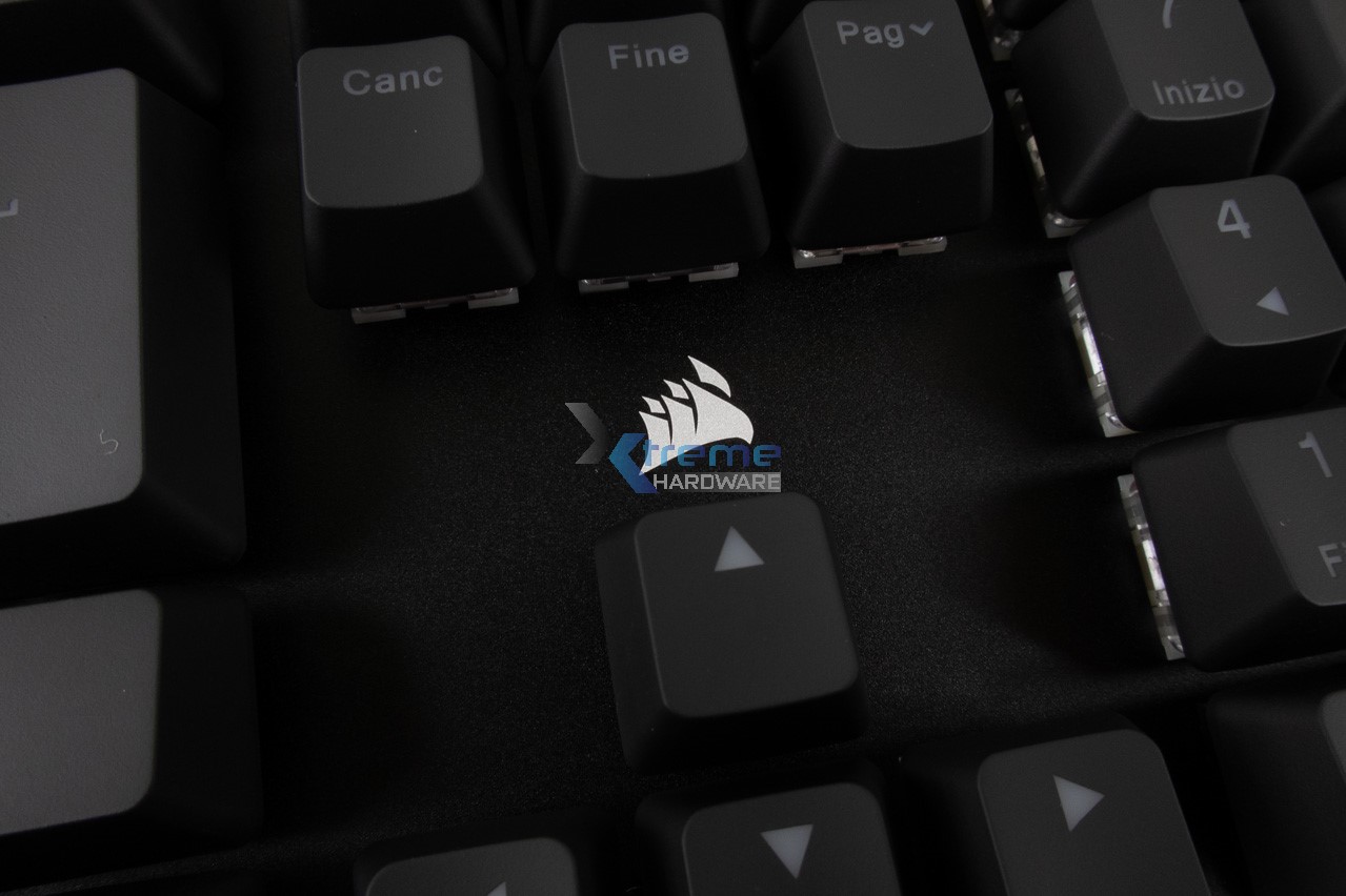 Corsair K70 CORE 12 568ef